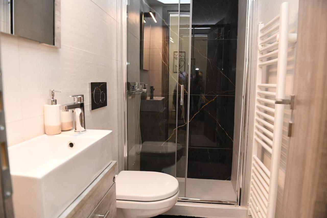 Konstantina Apartment Athens Luaran gambar
